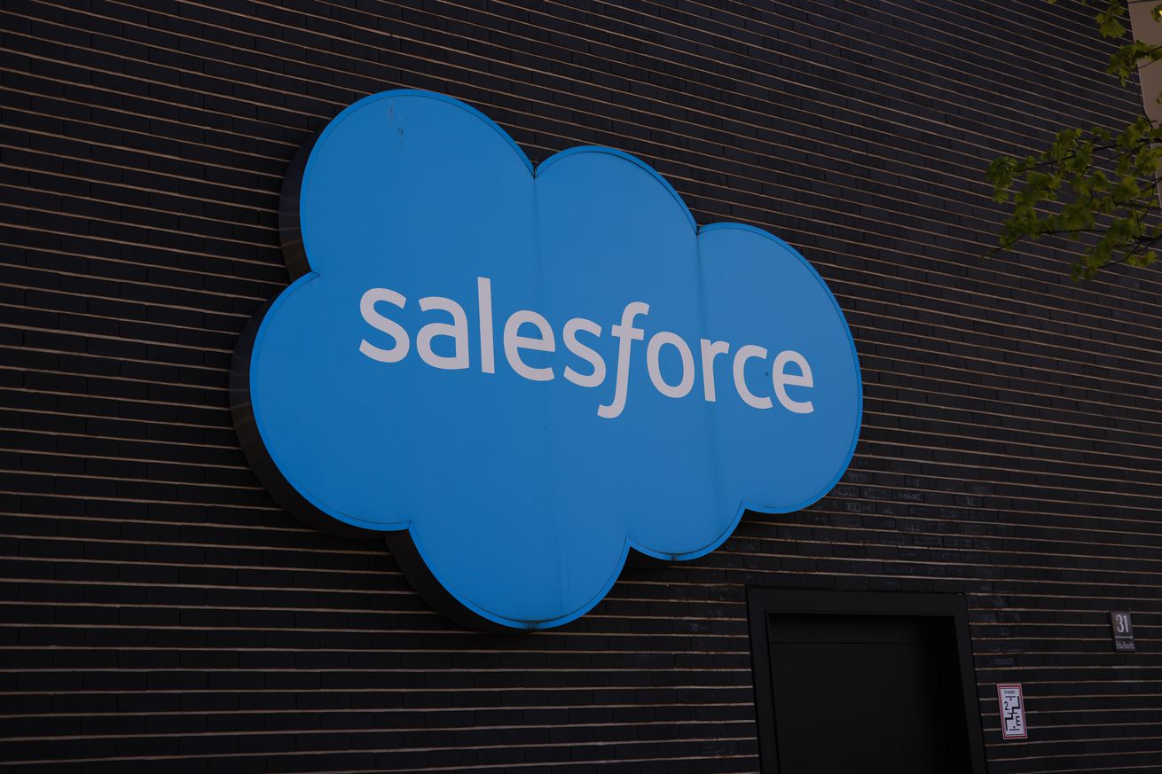 the Salesforce logo